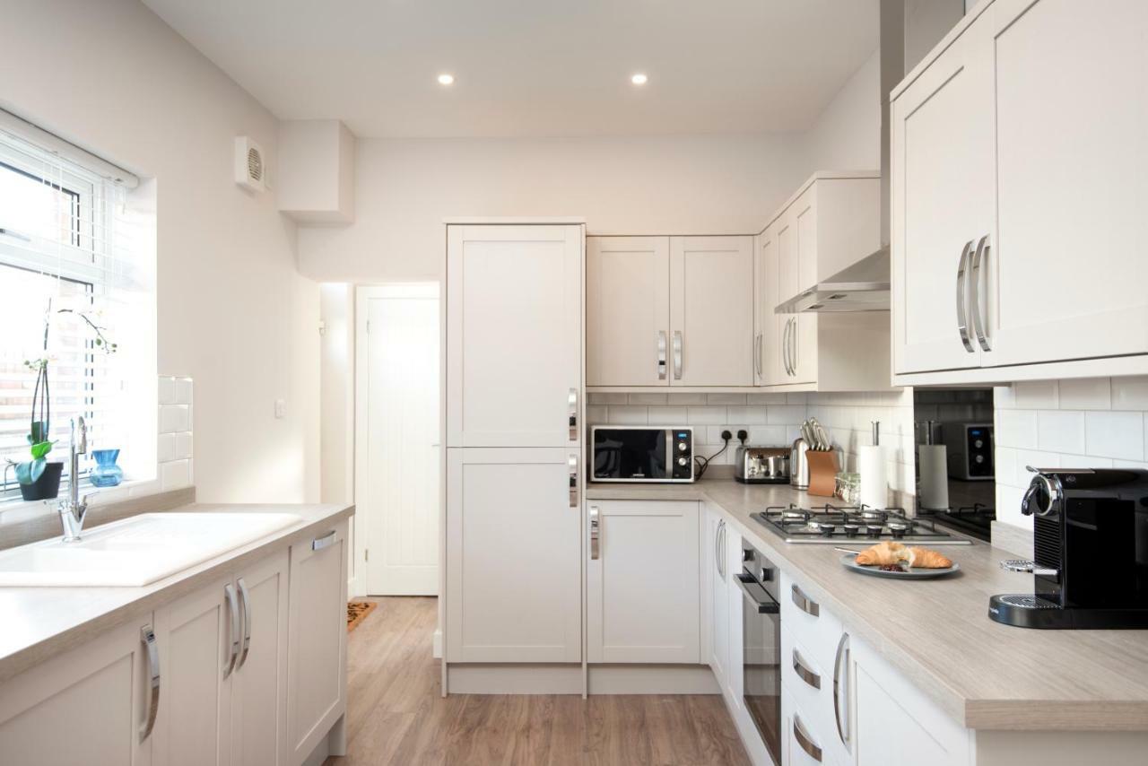 Morley Cottage - Modern 3 Bedroom, 2 Bathroom House With Garden In Southsea, พอร์ตสมัธ ภายนอก รูปภาพ