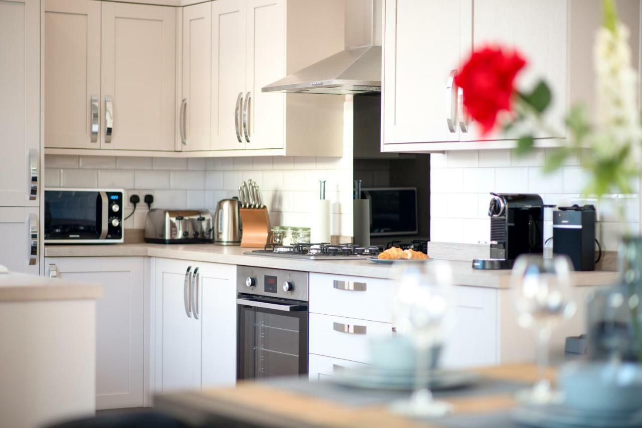 Morley Cottage - Modern 3 Bedroom, 2 Bathroom House With Garden In Southsea, พอร์ตสมัธ ภายนอก รูปภาพ